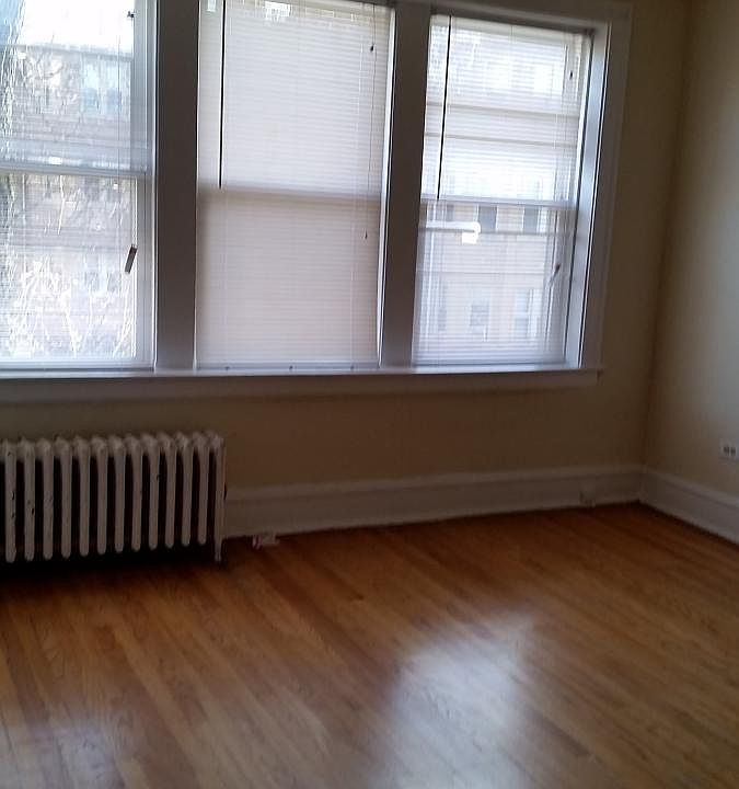 1st image of 644 N Mayfield Ave