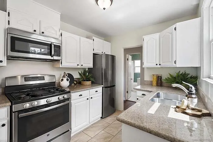 5527 Encina Dr — Photo 6