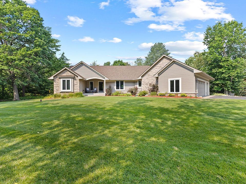 1st image of 27166 Bayshore Cir NW