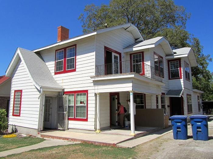 View of house in ft of Park