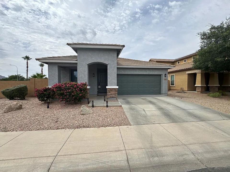 4133 E Cherry Hills Dr