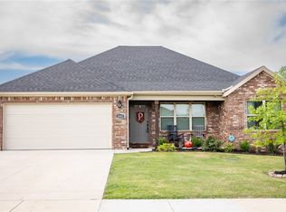 1802 Endura Park Dr, Siloam Springs, AR 72761