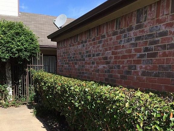 2nd image of 1013 Weston Dr #1013