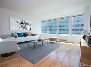 200 Water St #323, New York, NY 10038
