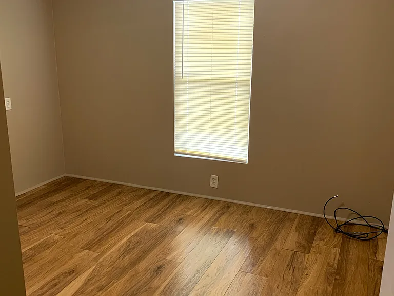 2024 Carr Ln #1 — Photo 7