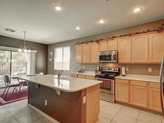 5th image of 774 W Desert Canyon Dr