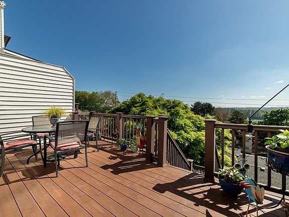 5th image of 5028 SW View Point Ter