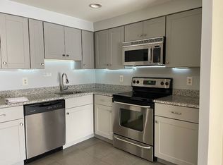 86 N Bedford St #B, Arlington, VA 22201