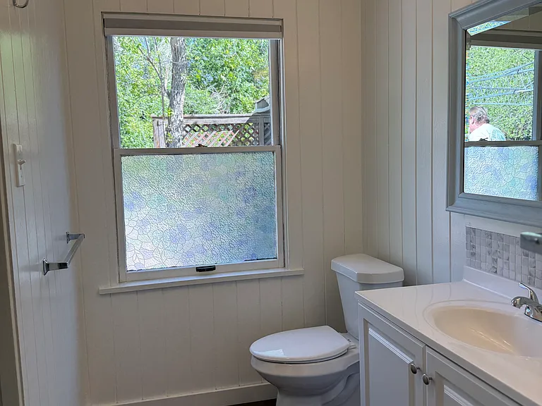 855 Kalmia Ave — Photo 15