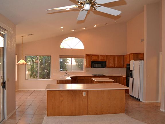 5th image of 8942 W Kerry Ln