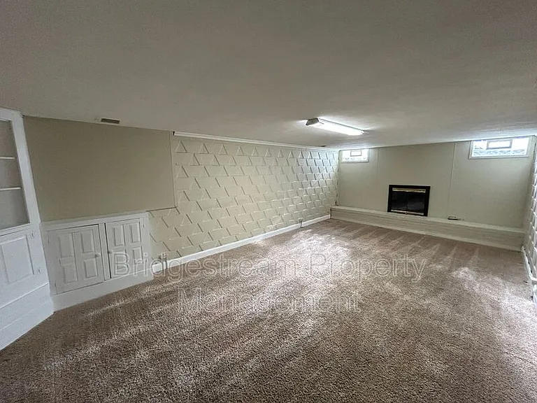 7541 Mintwood Ave — Photo 14