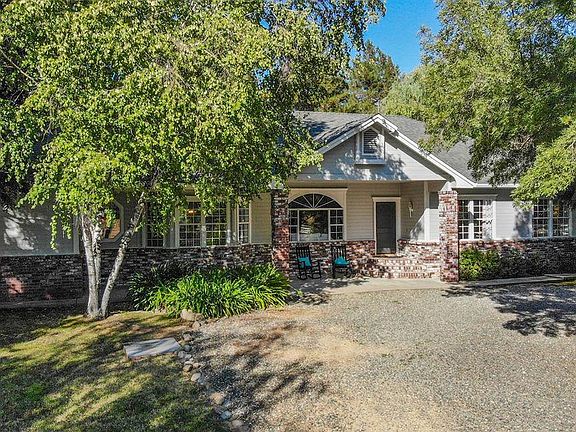 2nd image of 6169 Lambert Ln
