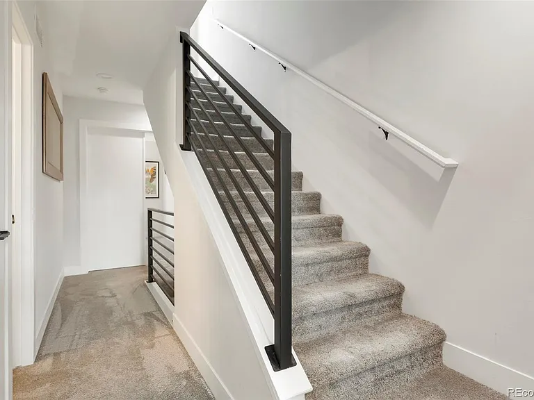 1082 King St — Photo 12