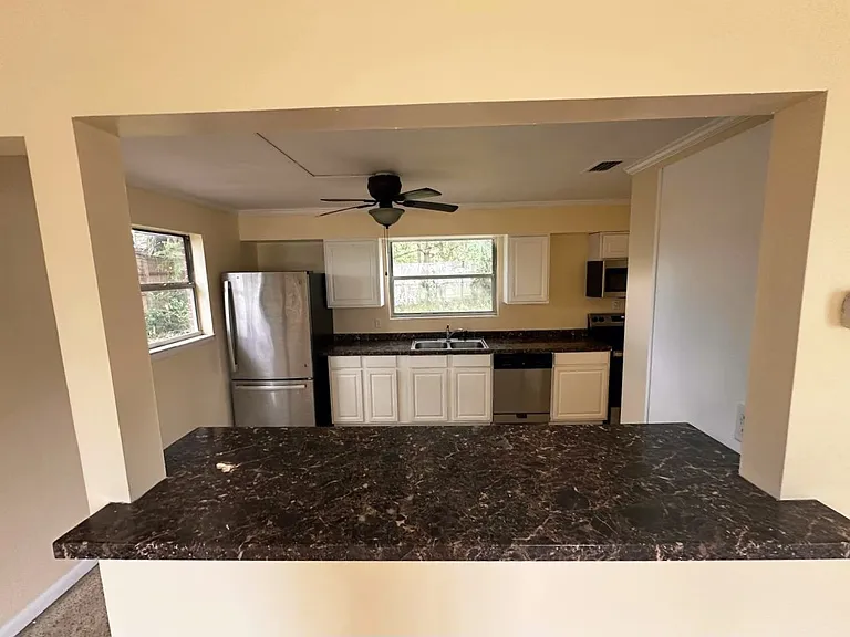 6064 Longchamp Dr #6064 — Photo 4