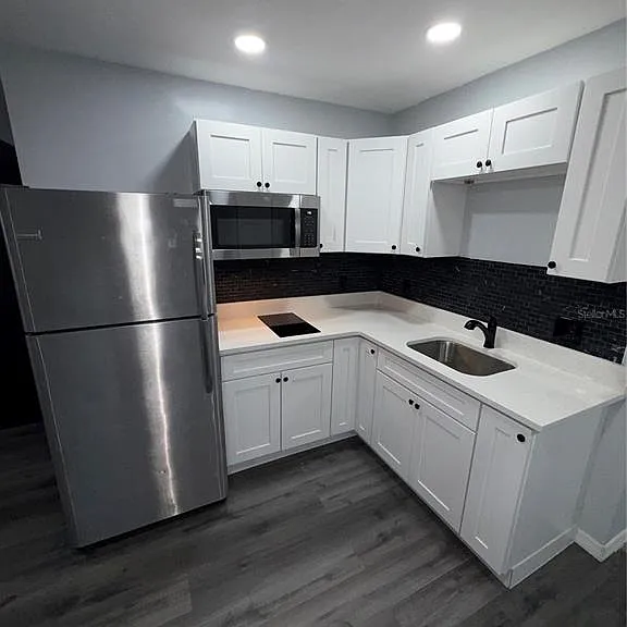 500 Montana Ave — Photo 3