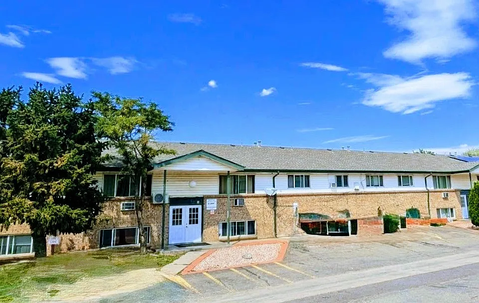 100 S 20th Ave #2