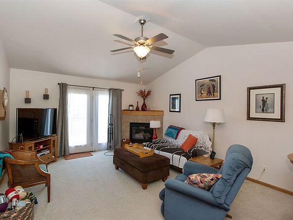 2nd image of 950 Twilight Dr