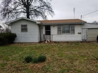 153 W Belleville St, Nashville, IL 62263