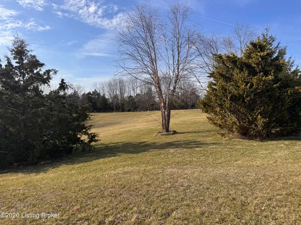 26 Camp Branch Trail Ct, Taylorsville, KY 40071