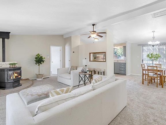 3rd image of 22122 Crystal Falls Dr
