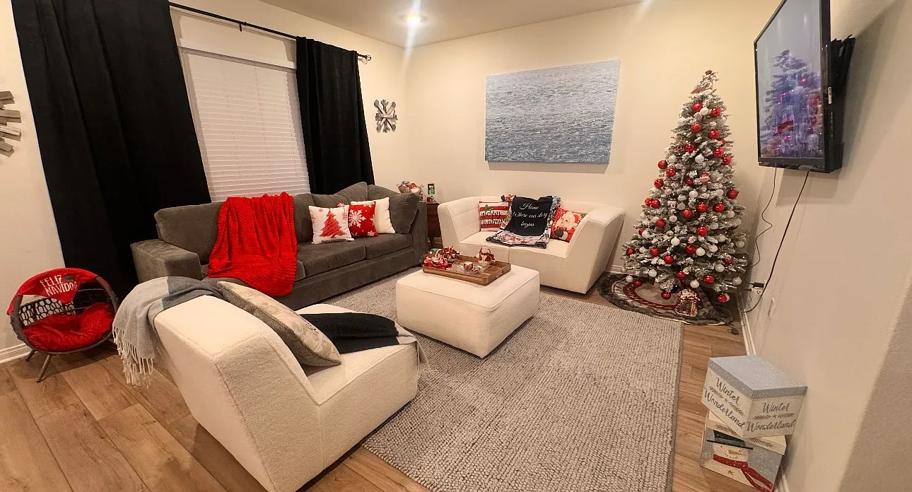 4 bed, 1976 sqft, $3,800 — Photo 3