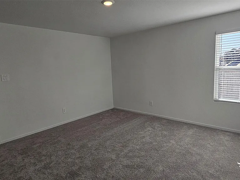 722 Falling Cave Dr — Photo 12