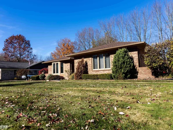 35669 Clarkston Ln, Richmond, MI 48062