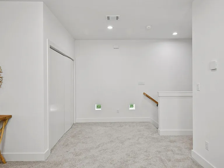 6808 Madrid St — Photo 22
