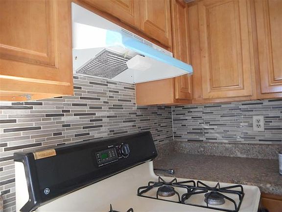 3rd image of 1 Marcy Ave #1