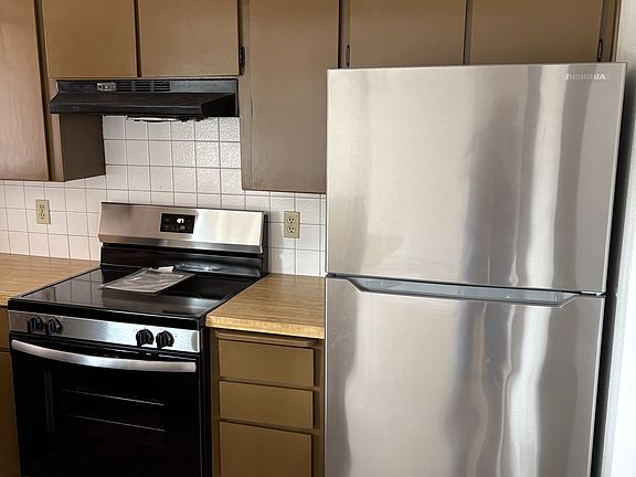 4th image of 1522 S Balfour Blvd #1