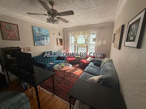 9 Park Vale Ave #1 Photo 1
