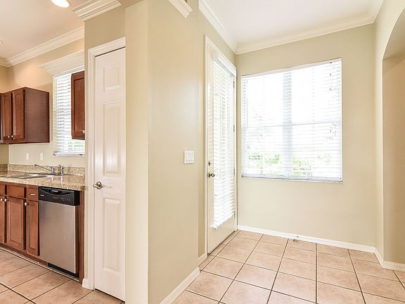5th image of 7045 Cascades Ct