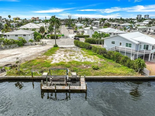 20 Avenida Carita, FORT MYERS BEACH, FL 33931
