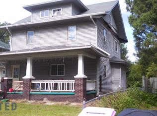 1918 Iowa St, Sioux City, IA 51104