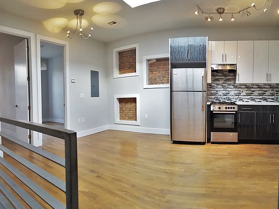 4th image of 314 Van Buren St #3F
