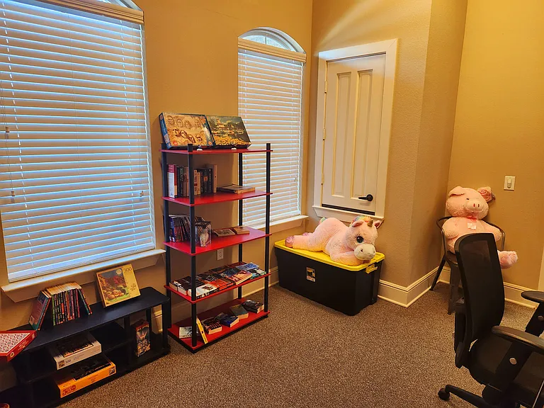 Majors Place — Photo 54