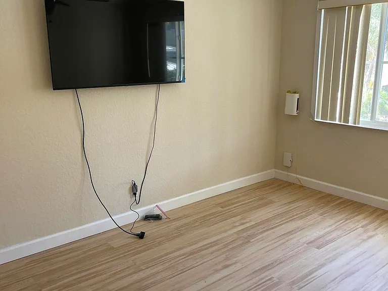 1515 E Broward Blvd #221 — Photo 14