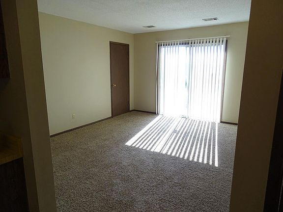 New paint and clean carpets. Walkout to balcony/deck.