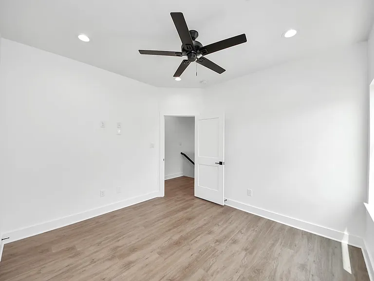5029 Broom St #A — Photo 28