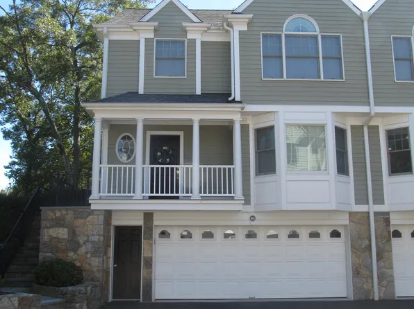 75 New Norwalk Rd #75, New Canaan, CT 06840