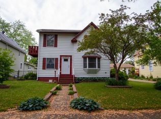 3008 Emmaus Ave, Zion, IL