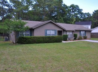 202 Middle Rd, Beaufort, SC 29907