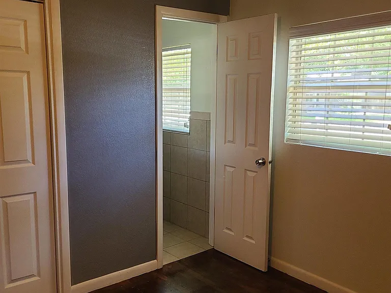 6666 Allyn Way — Photo 10