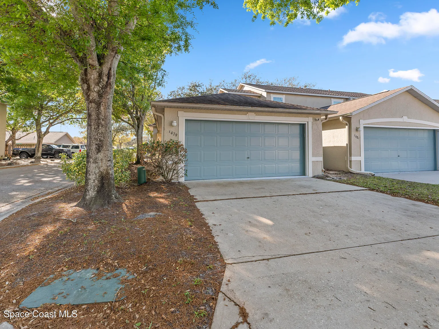 2 bed, 2.0 bath, 984 sqft, $1,900 — Photo 1