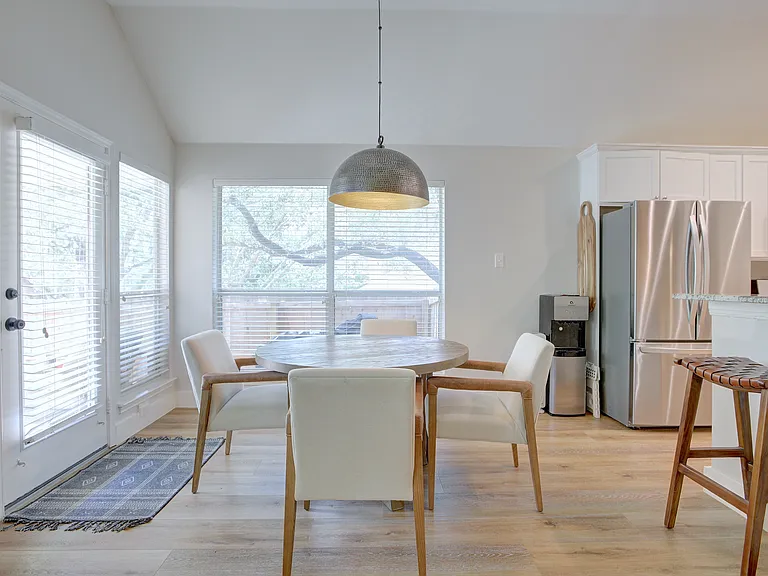 4117 Gazley Ln — Photo 6