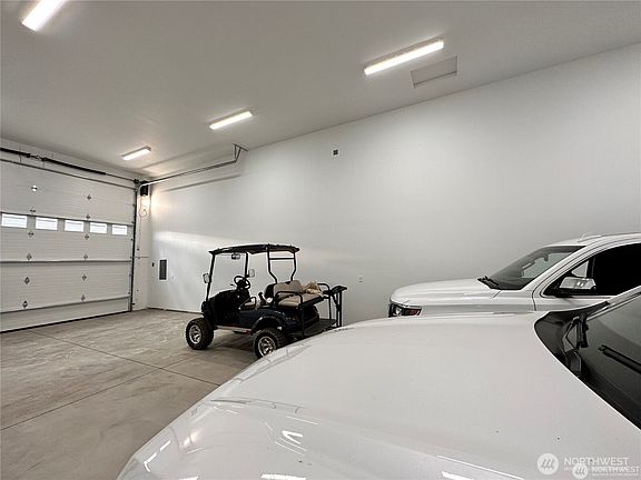 5th image of 9842 W.9 Road NW #A-4