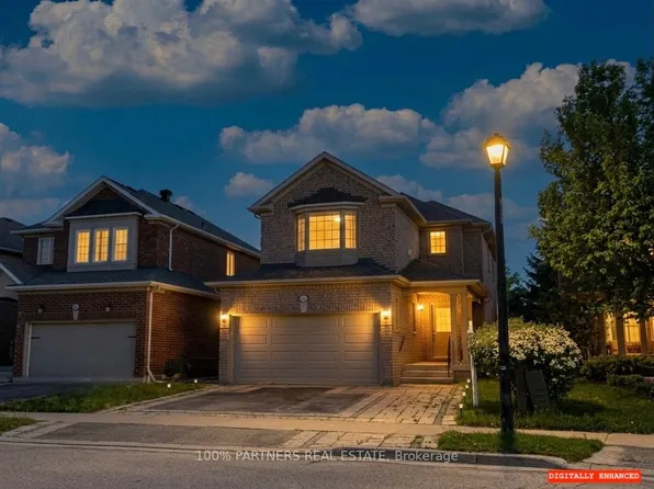 62 Macedonia Ct, Newmarket, ON L3X 2W8