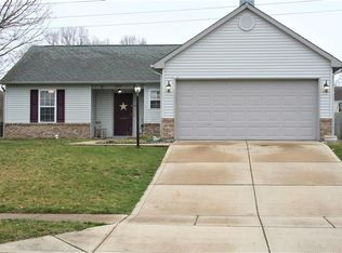 881 Lionshead Ln, Greenwood, IN 46143