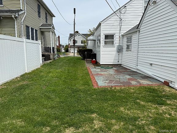 2nd image of 530 Colonade Road