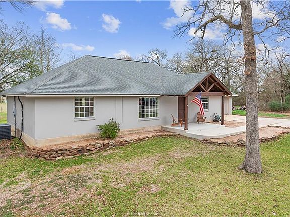 2nd image of 10755 Forest Dr